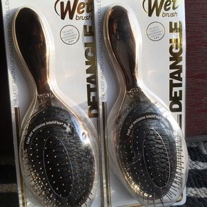 New! Wet Brush - Set of 2 - Shiny Gold!